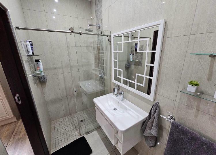 To Let 5 Bedroom Property for Rent in Jim Fouchepark Free State